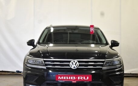 Volkswagen Tiguan II, 2018 год, 2 340 000 рублей, 3 фотография