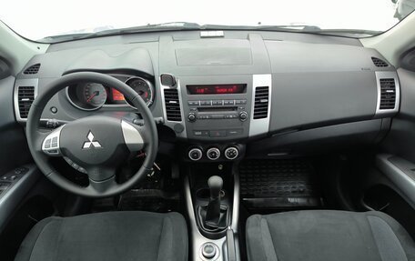 Mitsubishi Outlander III рестайлинг 3, 2008 год, 1 184 995 рублей, 17 фотография