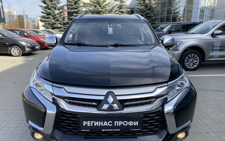 Mitsubishi Pajero Sport III рестайлинг, 2018 год, 2 450 000 рублей, 2 фотография