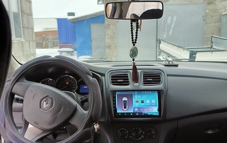 Renault Logan II, 2014 год, 600 000 рублей, 1 фотография