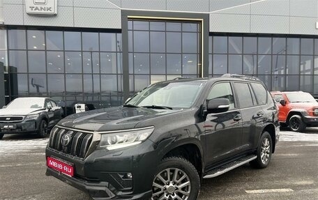 Toyota Land Cruiser Prado 150 рестайлинг 2, 2021 год, 7 477 000 рублей, 1 фотография