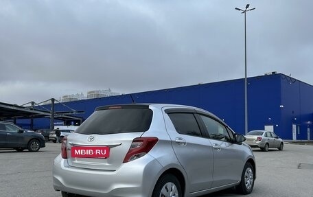 Toyota Vitz, 2014 год, 999 000 рублей, 17 фотография