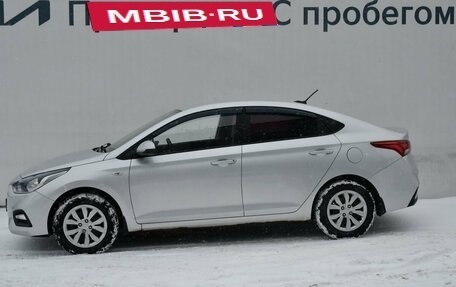 Hyundai Solaris II рестайлинг, 2018 год, 1 075 000 рублей, 2 фотография