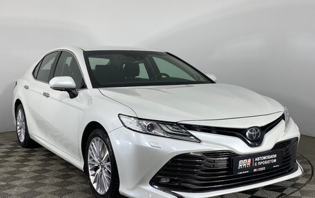 Toyota Camry, 2018 год, 2 999 000 рублей, 3 фотография