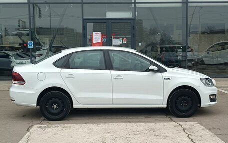 Volkswagen Polo VI (EU Market), 2018 год, 1 100 000 рублей, 6 фотография