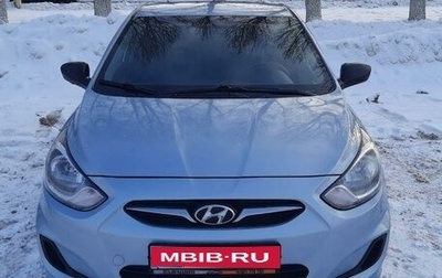 Hyundai Solaris II рестайлинг, 2012 год, 870 000 рублей, 1 фотография