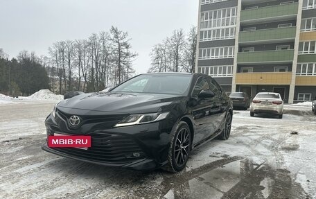 Toyota Camry, 2019 год, 2 950 000 рублей, 13 фотография