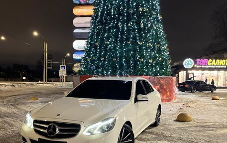 Mercedes-Benz E-Класс, 2013 год, 2 500 000 рублей, 1 фотография