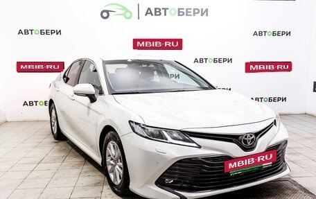 Toyota Camry, 2018 год, 3 003 000 рублей, 7 фотография