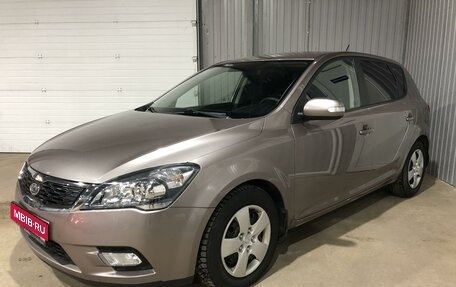 KIA cee'd I рестайлинг, 2010 год, 790 000 рублей, 1 фотография