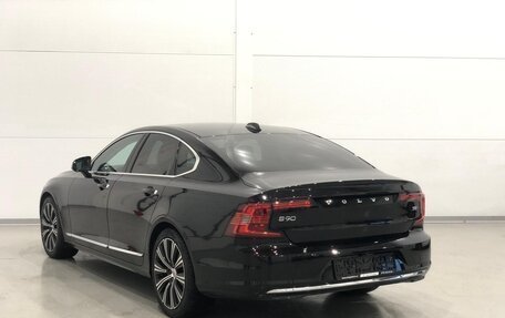 Volvo S90 II рестайлинг, 2020 год, 3 330 000 рублей, 3 фотография