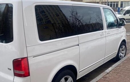 Volkswagen Caravelle T5, 2012 год, 1 880 000 рублей, 6 фотография