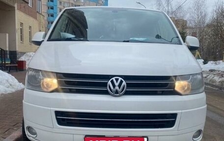 Volkswagen Caravelle T5, 2012 год, 1 880 000 рублей, 5 фотография