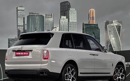 Rolls-Royce Cullinan, 2021 год, 45 000 000 рублей, 4 фотография