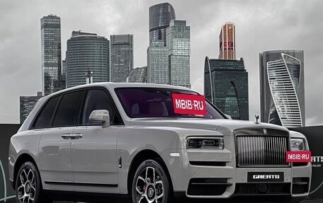 Rolls-Royce Cullinan, 2021 год, 45 000 000 рублей, 3 фотография