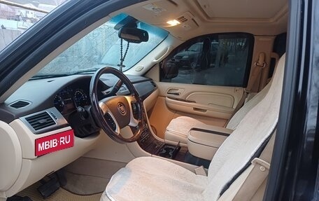 Cadillac Escalade III, 2008 год, 1 590 000 рублей, 5 фотография