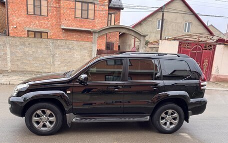 Toyota Land Cruiser Prado 120 рестайлинг, 2008 год, 2 650 000 рублей, 6 фотография