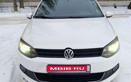 Volkswagen Polo VI (EU Market), 2010 год, 465 000 рублей, 2 фотография