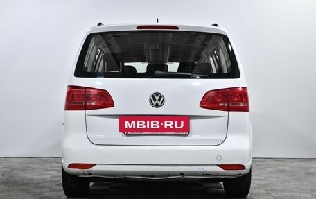 Volkswagen Touran III, 2014 год, 750 000 рублей, 6 фотография