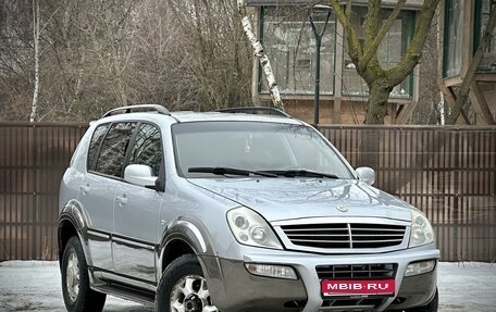 SsangYong Rexton III, 2006 год, 740 000 рублей, 1 фотография