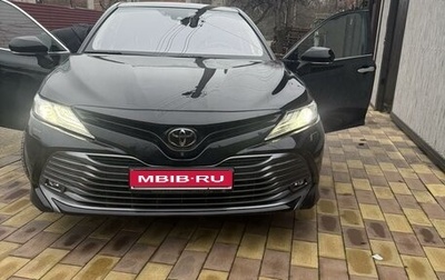 Toyota Camry, 2018 год, 4 050 000 рублей, 1 фотография