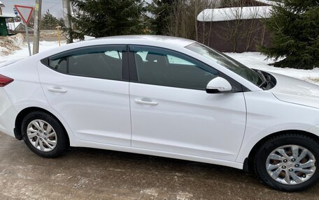 Hyundai Elantra VI рестайлинг, 2018 год, 1 150 000 рублей, 4 фотография