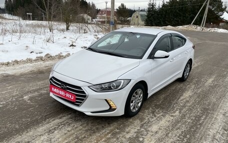 Hyundai Elantra VI рестайлинг, 2018 год, 1 150 000 рублей, 3 фотография