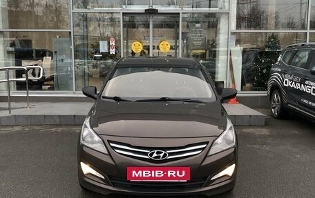 Hyundai Solaris II рестайлинг, 2015 год, 1 080 000 рублей, 2 фотография