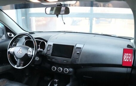 Mitsubishi Outlander III рестайлинг 3, 2008 год, 1 299 000 рублей, 14 фотография