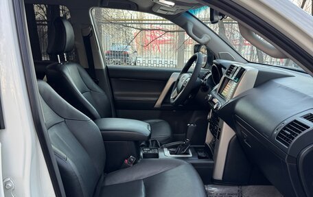 Toyota Land Cruiser Prado 150 рестайлинг 2, 2012 год, 3 250 000 рублей, 39 фотография