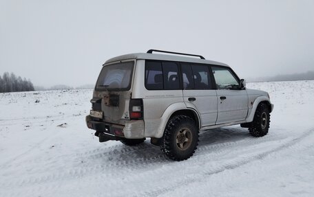 Mitsubishi Pajero III рестайлинг, 1992 год, 300 000 рублей, 2 фотография