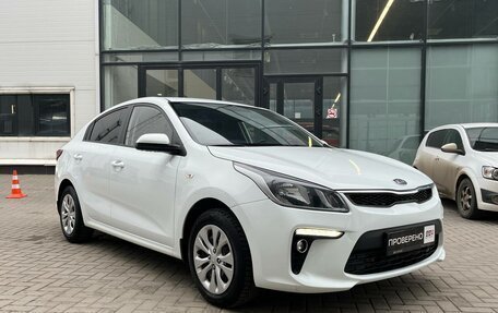 KIA Rio IV, 2018 год, 1 400 000 рублей, 3 фотография