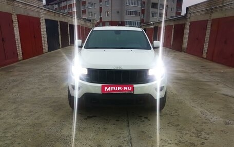 Jeep Grand Cherokee, 2013 год, 2 500 000 рублей, 10 фотография