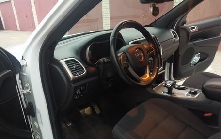 Jeep Grand Cherokee, 2013 год, 2 500 000 рублей, 22 фотография