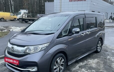 Honda Stepwgn IV, 2016 год, 2 200 000 рублей, 5 фотография