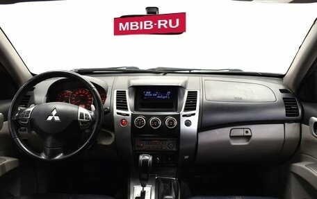 Mitsubishi Pajero Sport II рестайлинг, 2012 год, 1 520 000 рублей, 5 фотография