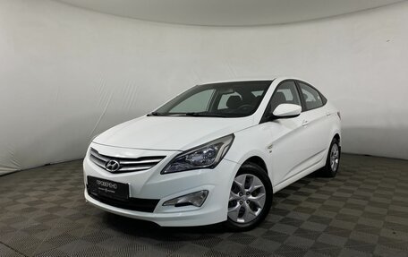 Hyundai Solaris II рестайлинг, 2015 год, 1 190 000 рублей, 1 фотография