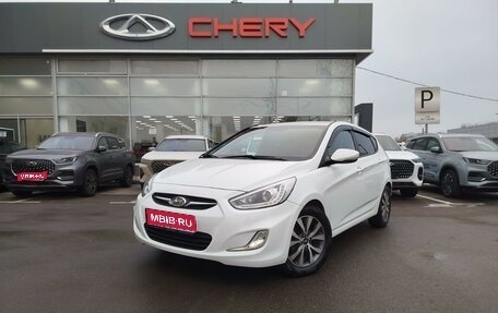 Hyundai Solaris II рестайлинг, 2014 год, 985 000 рублей, 1 фотография