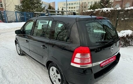 Opel Zafira B, 2010 год, 825 000 рублей, 9 фотография