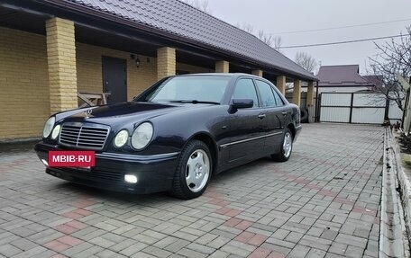 Mercedes-Benz E-Класс, 1997 год, 950 000 рублей, 7 фотография