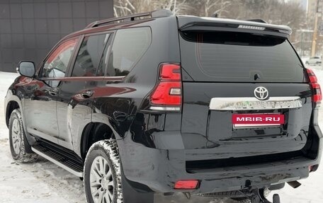 Toyota Land Cruiser Prado 150 рестайлинг 2, 2020 год, 5 500 000 рублей, 6 фотография