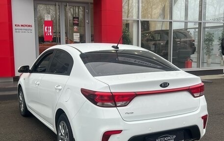 KIA Rio IV, 2019 год, 1 619 000 рублей, 8 фотография