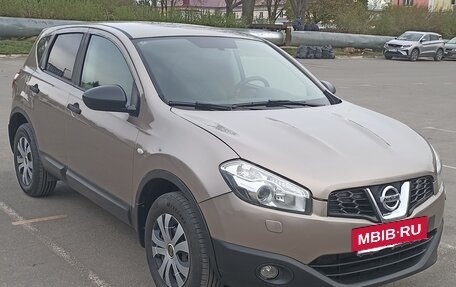 Nissan Qashqai, 2011 год, 1 320 000 рублей, 2 фотография