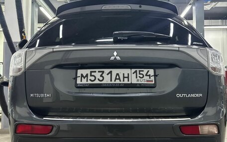 Mitsubishi Outlander III рестайлинг 3, 2014 год, 1 699 000 рублей, 5 фотография