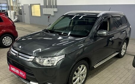 Mitsubishi Outlander III рестайлинг 3, 2014 год, 1 699 000 рублей, 3 фотография