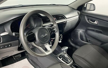 KIA Rio IV, 2018 год, 1 379 000 рублей, 11 фотография