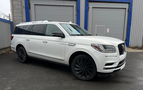 Lincoln Navigator, 2019 год, 7 777 000 рублей, 25 фотография