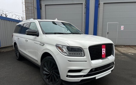 Lincoln Navigator, 2019 год, 7 777 000 рублей, 23 фотография