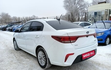 KIA Rio IV, 2018 год, 1 530 000 рублей, 3 фотография