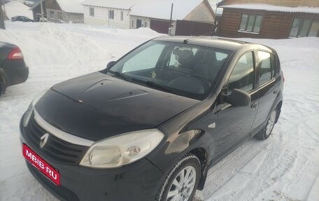 Renault Sandero I, 2013 год, 550 000 рублей, 1 фотография